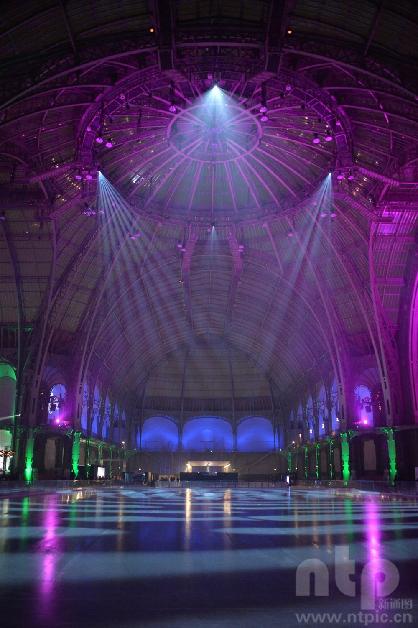 Le plus grand patinoire du monde au Grand Palais 