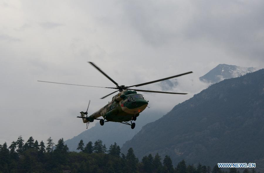 La Chine envoie des hélicoptères pour aider le Népal