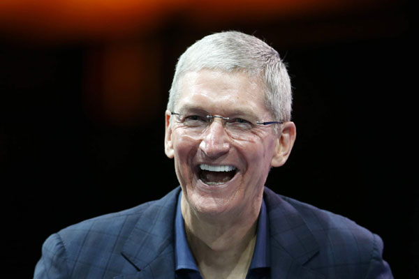 Le patron d'Apple, Tim Cook, lors de la conférence WSJD Live à Laguna Beach en Californie, le 27 octobre 2014.