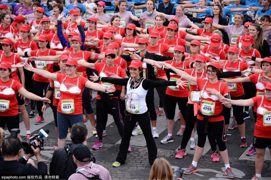 La Parisienne : 40 000 femmes dans les rues de la capitale