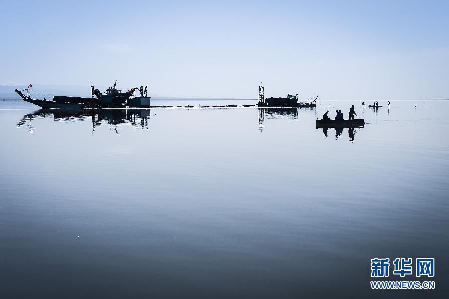 Photos - La beauté du lac salé Chaka