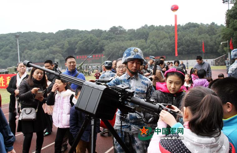 Chine : journées portes ouvertes de la force aérienne