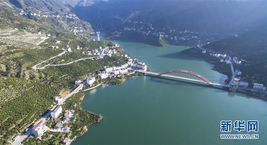 Photos : les Trois Gorges vues des orangeraies