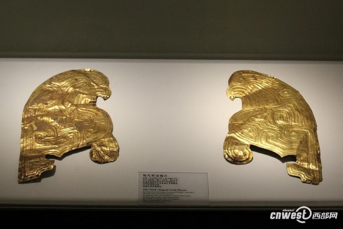 Exposition d'une éblouissante réplique d'un char de luxe ancien à Xi'an