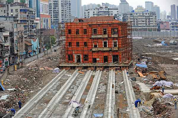 Protection du patrimoine : un batiment déplacé de 90 m à Wuhan