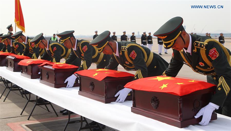 La Corée du Sud remet à la Chine les restes de 36 soldats chinois tués pendant la guerre de Corée