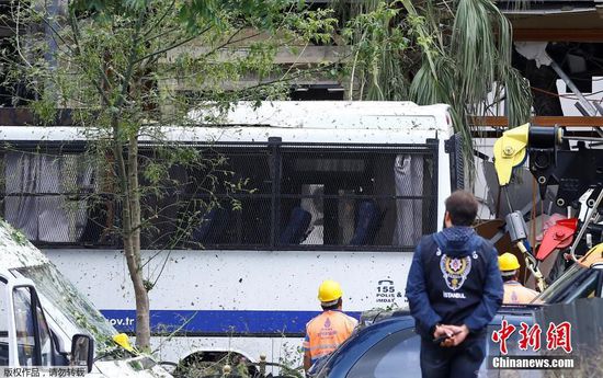 Attentat à la voiture piégée contre la police à Istanbul : au moins 11 morts et 36 blessés