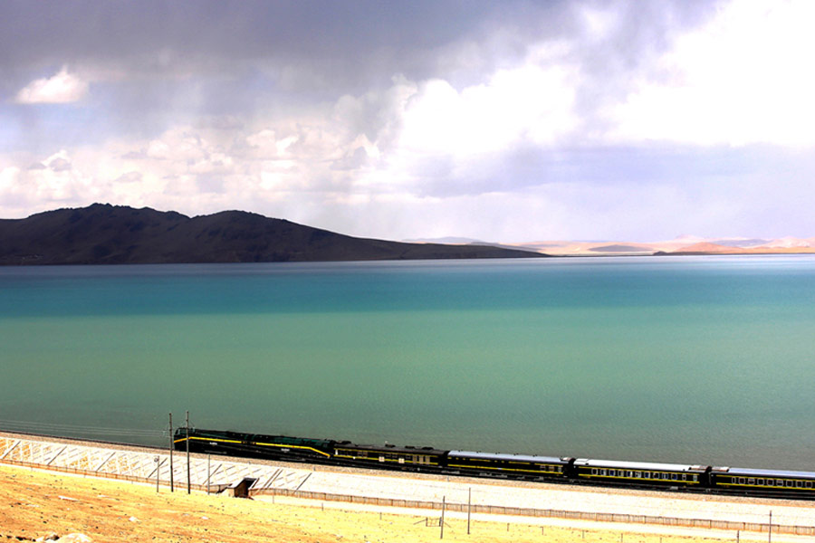 Dixième anniversaire de la voie ferrée Qinghai-Tibet