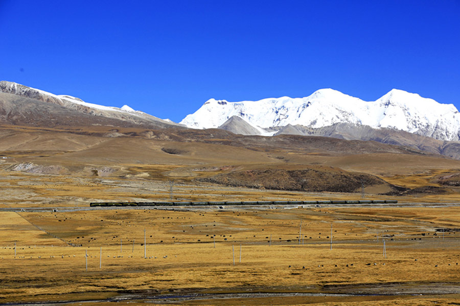 Dixième anniversaire de la voie ferrée Qinghai-Tibet