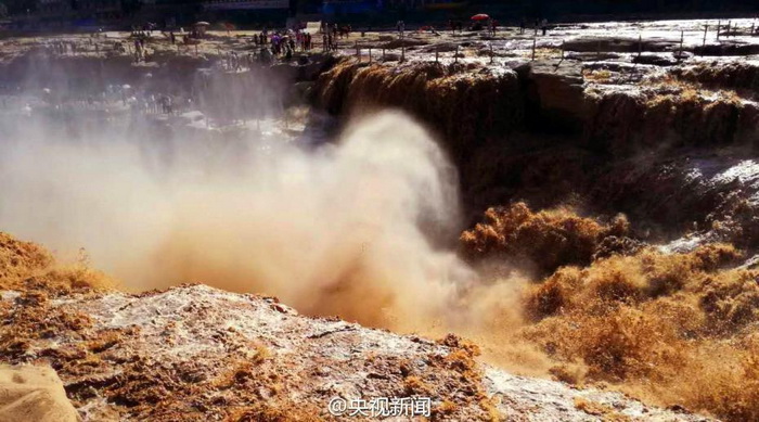 Les cascades du Fleuve Jaune de Hukou sont entrées dans leur période d'observation la plus spectaculaire