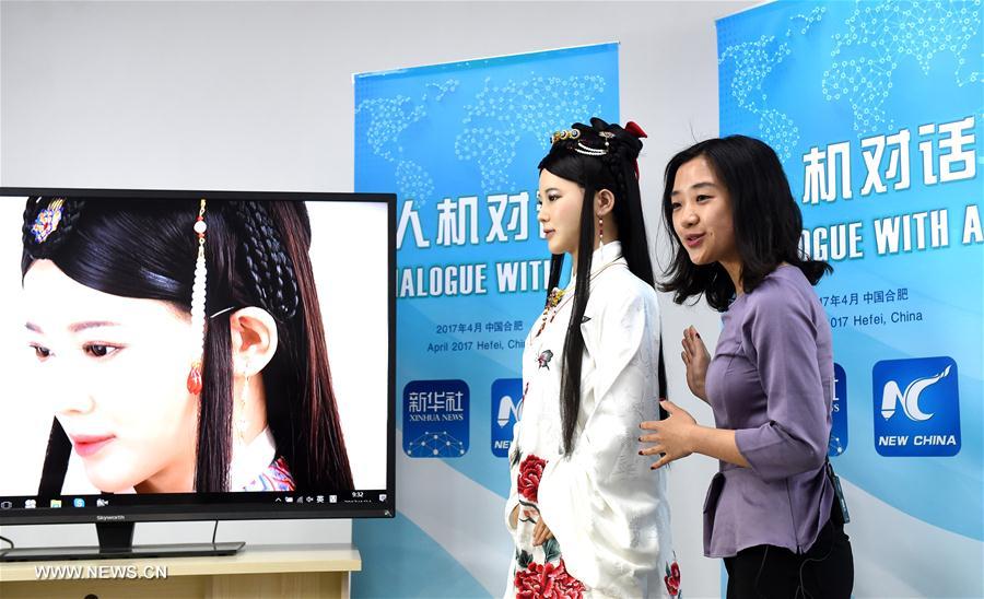 Chine : dialogue avec le robot Jia Jia