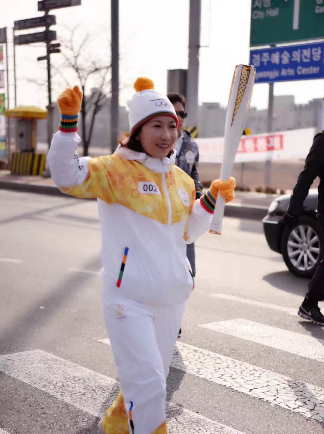 Le Quotidien du Peuple en ligne participe au relais de la flamme olympique des JO d'hiver de Pyeongchang