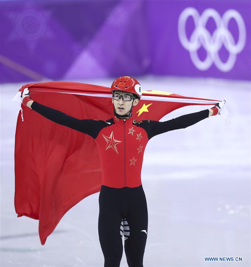 Jeux olympiques d'hiver : le Chinois Wu Dajing remporte l'or du 500m