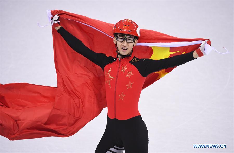 Jeux olympiques d'hiver : le Chinois Wu Dajing remporte l'or du 500m