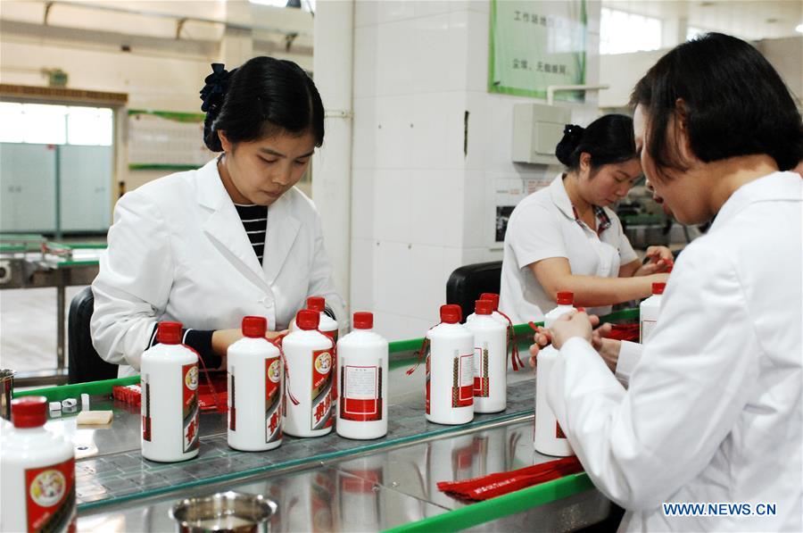 Guizhou : à la découverte d'une distillerie du Maotai, liqueur nationale de Chine