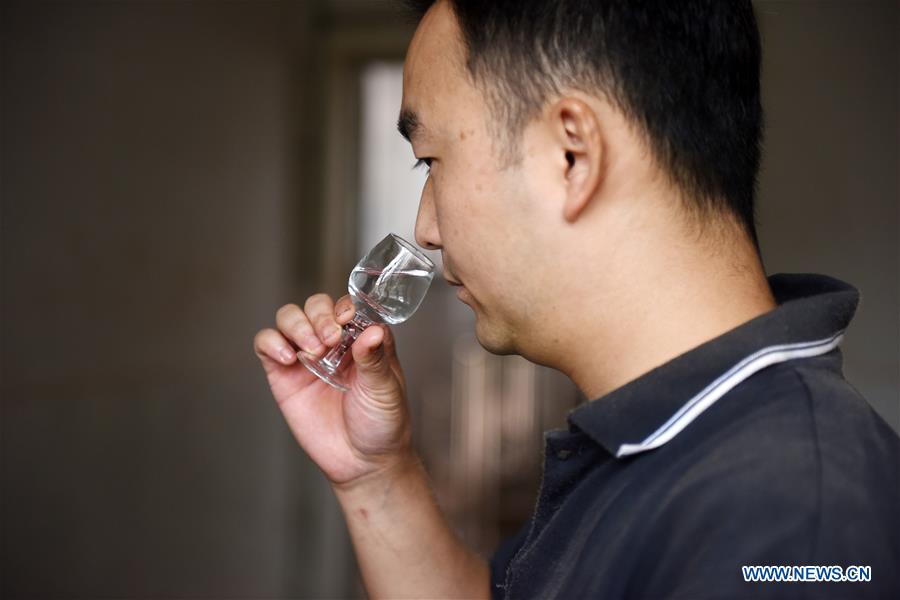 Guizhou : à la découverte d'une distillerie du Maotai, liqueur nationale de Chine