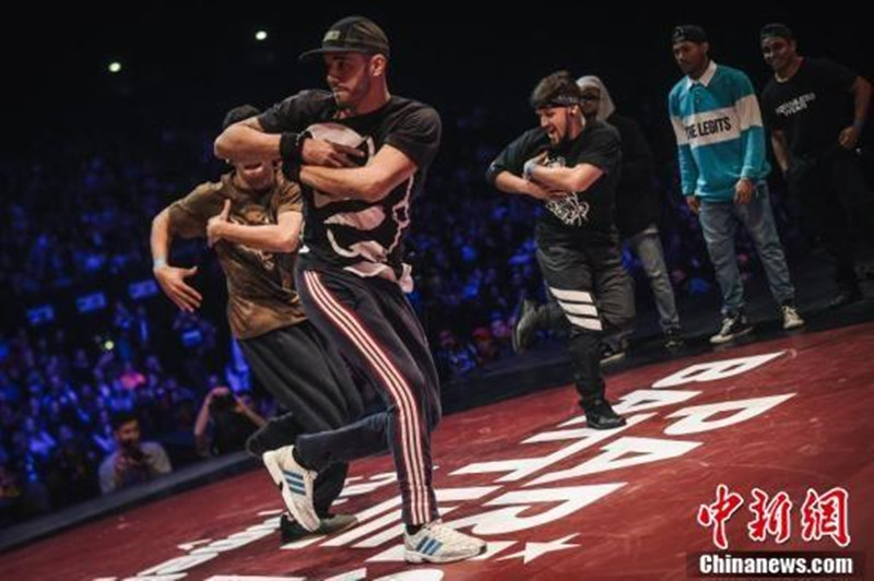 La breakdance, le skateboard, l'escalade et le surf aux JO 2024 de Paris ?