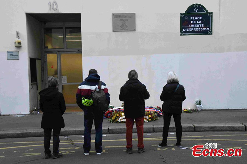 La France se souvient des victimes de Charlie Hebdo à l'occasion du cinquième anniversaire de l'attaque