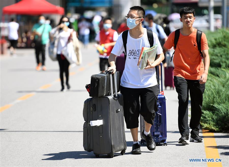 Les universités de Beijing accueillent les étudiants dans un contexte de contr?le de l'épidémie