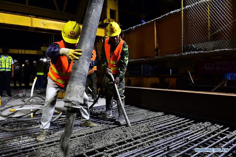 Chine : chantier de construction d'un chemin de fer à grande vitesse dans l'est