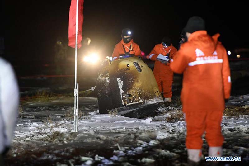 Chine : Chang'e-5 ramène des échantillons lunaires