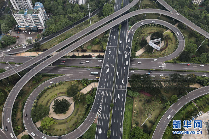 Le ? viaduc de la chouette ? de Chongqing vu du ciel