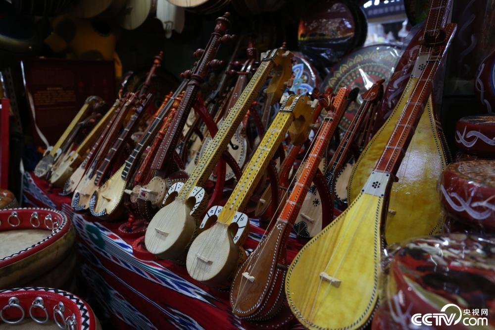 Découvrez le Xinjiang au grand bazar d'Urumqi