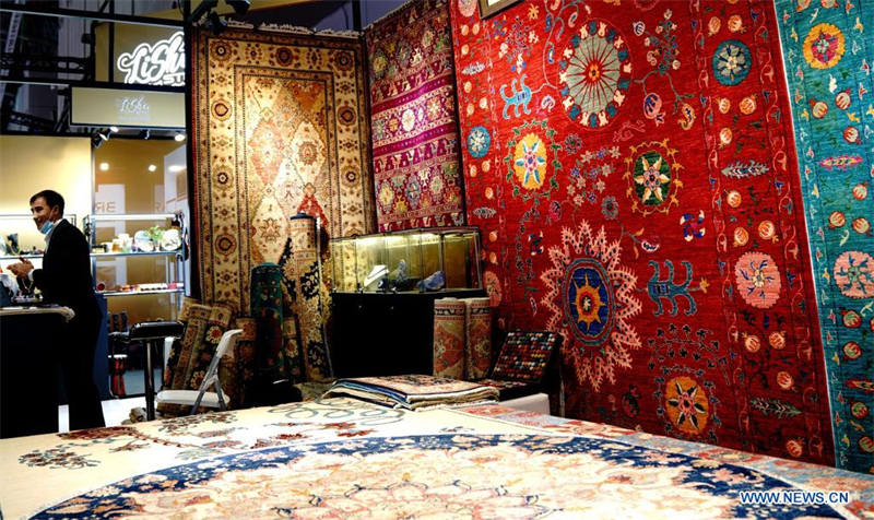 (CIIE) Tapis de laine artisanaux afghans