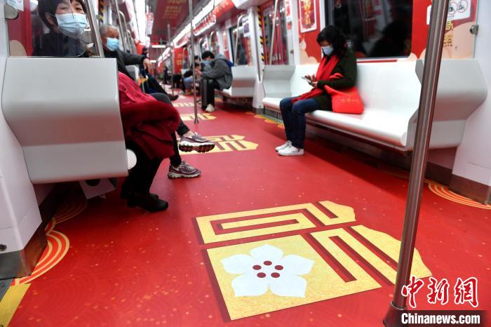 Fujian : le métro de Fuzhou met en service un train sur le thème du ? Fu ?