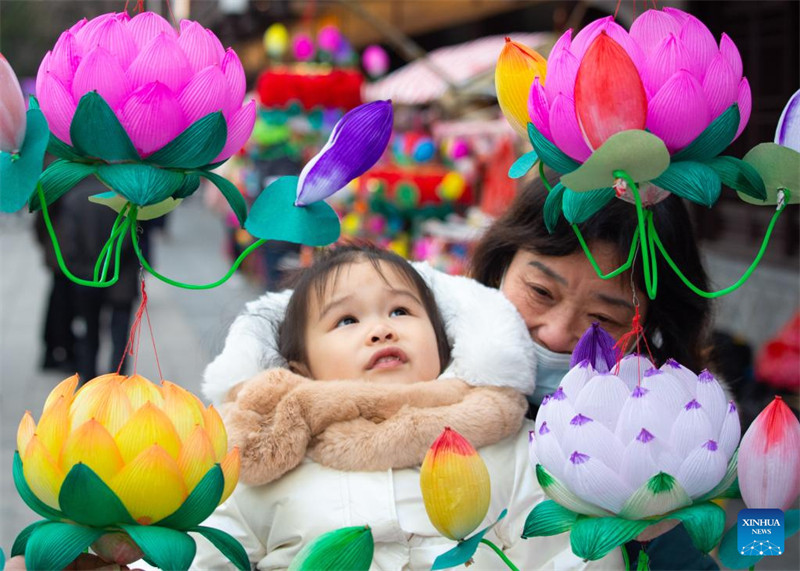 Divers événements organisés à travers la Chine pour célébrer le prochain Festival des lanternes