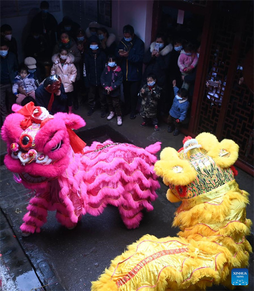 Divers événements organisés à travers la Chine pour célébrer le prochain Festival des lanternes