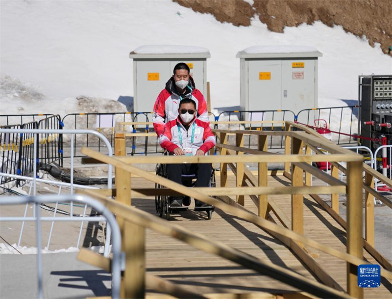 Bonjour, les Jeux paralympiques d'hiver !