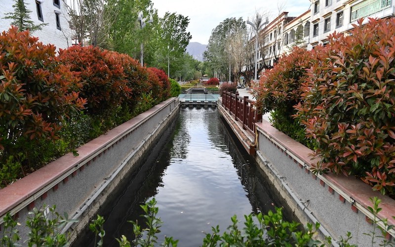 Lhassa, la ? ville d'eau du plateau ?