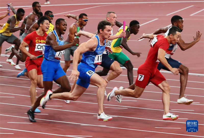 CIO : l'équipe masculine chinoise du relais 4X100 m remporte la médaille de bronze en athlétisme aux Jeux olympiques de Tokyo