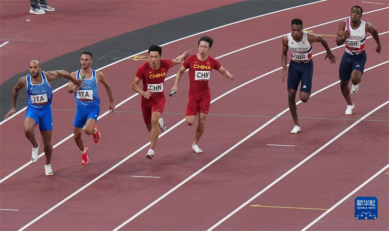 CIO : l'équipe masculine chinoise du relais 4X100 m remporte la médaille de bronze en athlétisme aux Jeux olympiques de Tokyo