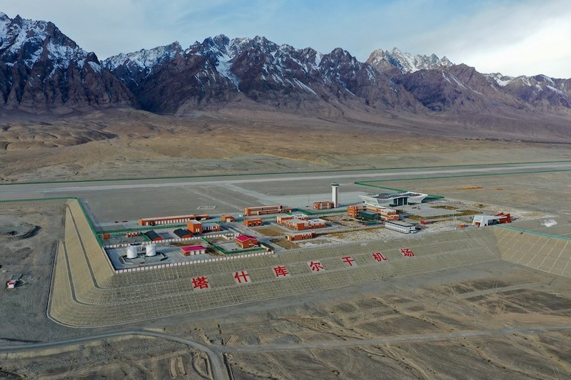 Chine : nouvel aéroport de très haut plateau au Xinjiang