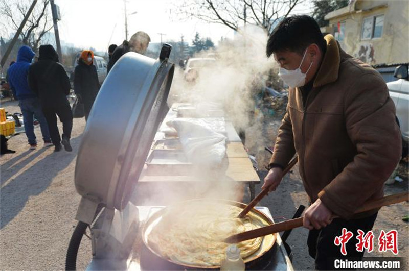 Shandong : la foire du village de pêcheurs retrouve sa dynamique à Qingdao