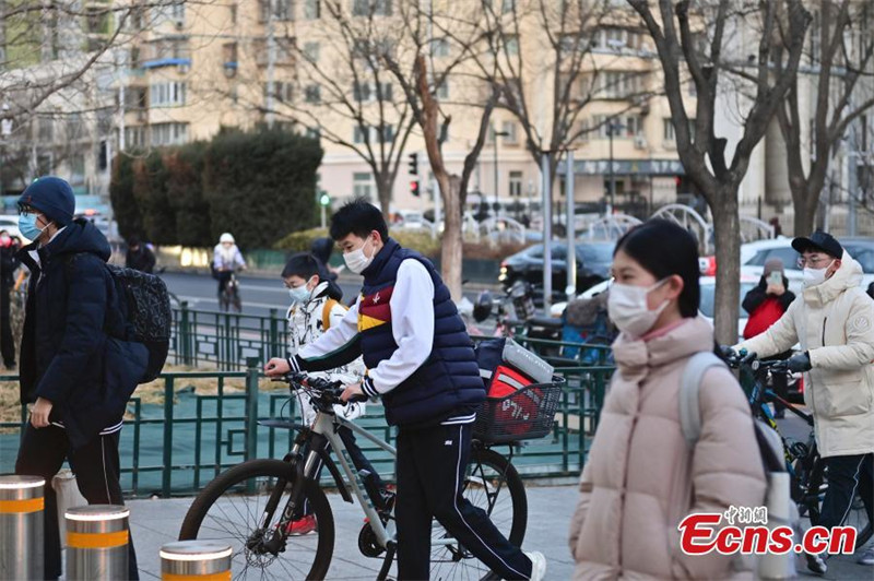 Beijing : avec le début du nouveau semestre, les élèves retournent sur leur campus