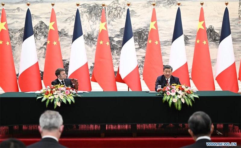 Xi Jinping s'entretient avec le président fran?ais