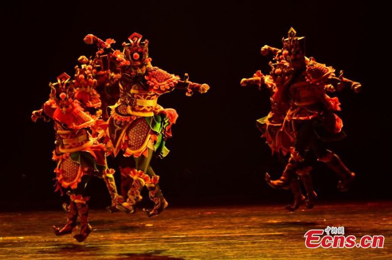 Liaoning : des troupes de danse concourent pour le Prix Lotus à Shenyang