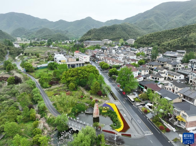 Zhejiang?: en vingt ans, le ??Projet des dix millions?? a créé des milliers de beaux villages