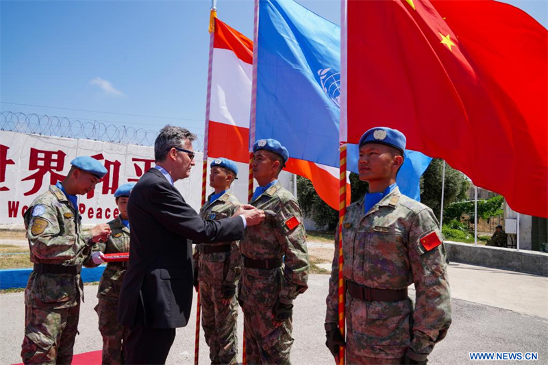 Liban : 410 casques bleus chinois re?oivent les médailles de la paix des Nations Unies