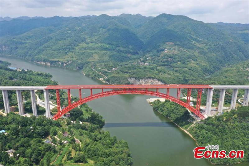 Guizhou : la voie express Deyu ouverte à la circulation