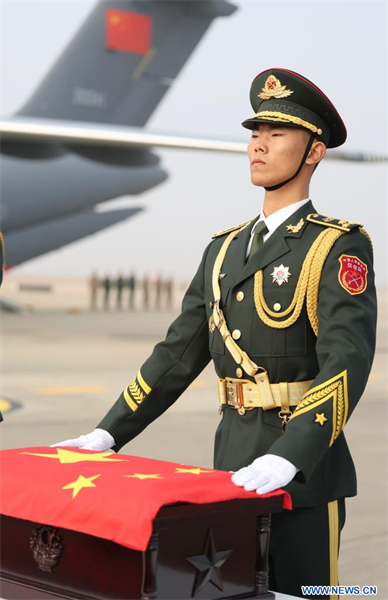 La Chine et la République de Corée organisent une cérémonie de transfert des dépouilles de 25 soldats chinois tués pendant la guerre de Corée