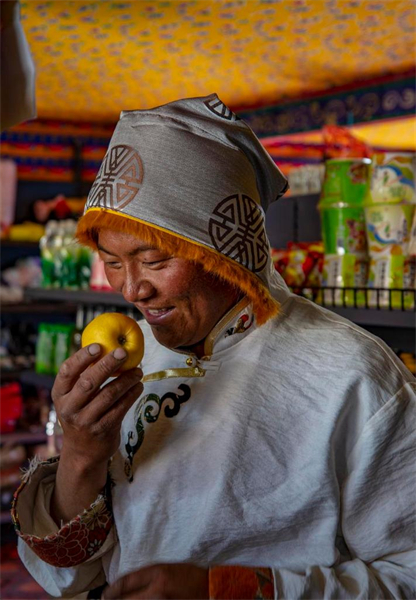 Mise en place d'un système de livraison de fruits et légumes frais dans les villages reculés du Xizang