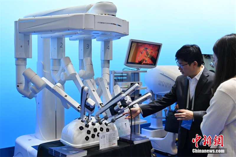 Guangdong : une exposition des réalisations en matière de développement intégré des sciences et technologies industrielles riche en? sens technologique ? organisée à Shenzhen