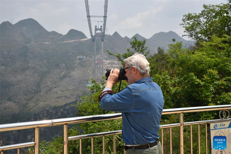 Un photographe fran?ais découvre le charme des ponts du Guizhou