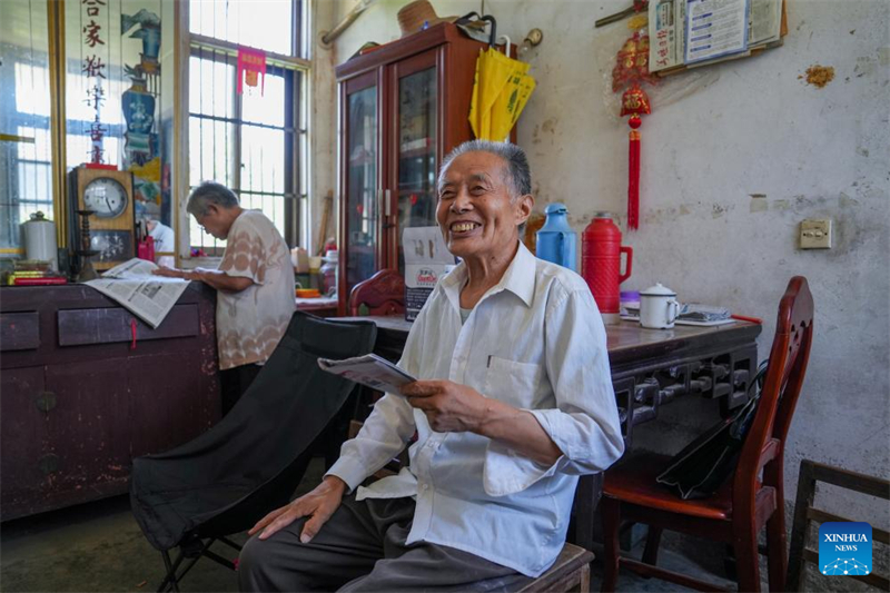 Henan : histoire en photos d'un enseignant qui a consacré toute sa vie à l'éducation