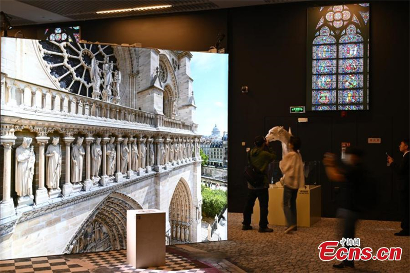 Ouverture d'une exposition sur Notre-Dame de Paris à Beijing